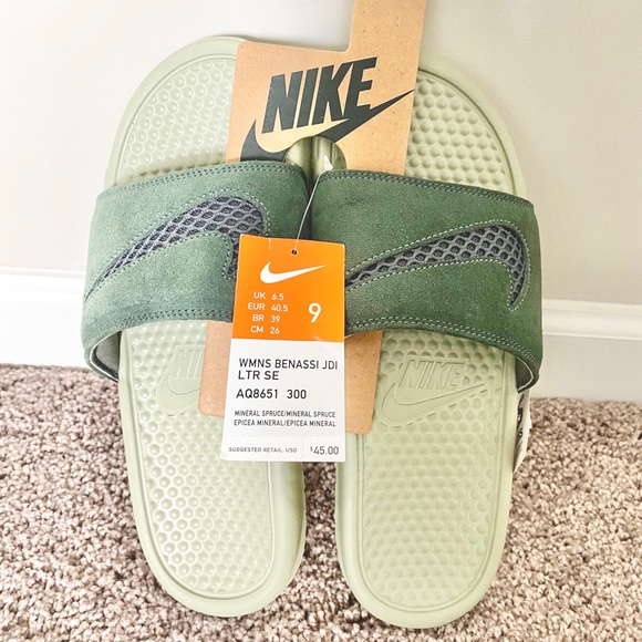 Nike Shoes - ‼️🔥BENASSI NIKE SLIDES🔥‼️